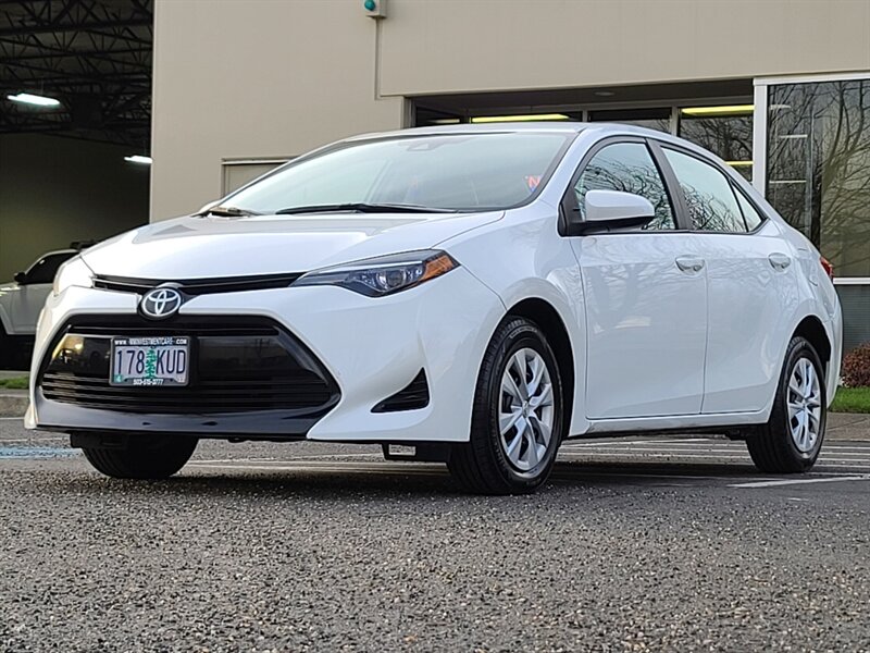 2018 Toyota Corolla LE / Lane Depart Alert / Dynamic Cruise / 1-OWNER  / Backup CAM / BlueTooth / Fresh Local Trade / Clean Title - Photo 53 - Portland, OR 97217