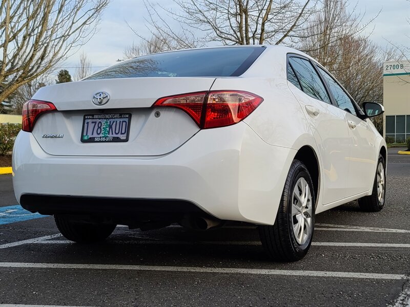 2018 Toyota Corolla LE / Lane Depart Alert / Dynamic Cruise / 1-OWNER  / Backup CAM / BlueTooth / Fresh Local Trade / Clean Title - Photo 8 - Portland, OR 97217