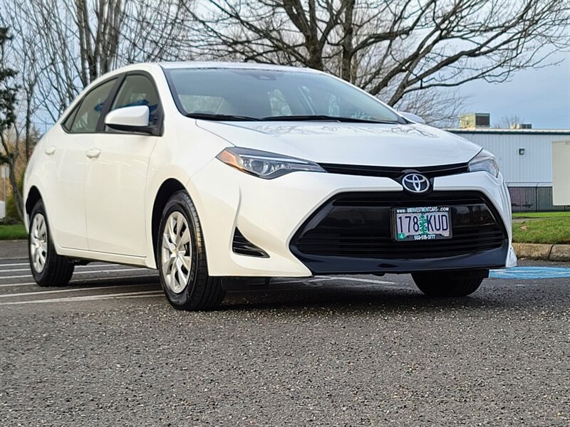 2018 Toyota Corolla LE / Lane Depart Alert / Dynamic Cruise / 1-OWNER  / Backup CAM / BlueTooth / Fresh Local Trade / Clean Title - Photo 2 - Portland, OR 97217