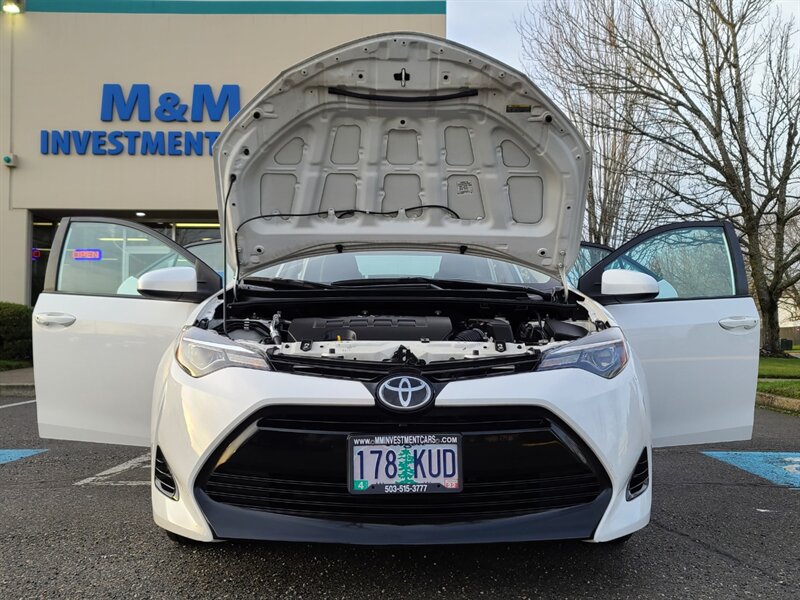 2018 Toyota Corolla LE / Lane Depart Alert / Dynamic Cruise / 1-OWNER  / Backup CAM / BlueTooth / Fresh Local Trade / Clean Title - Photo 30 - Portland, OR 97217