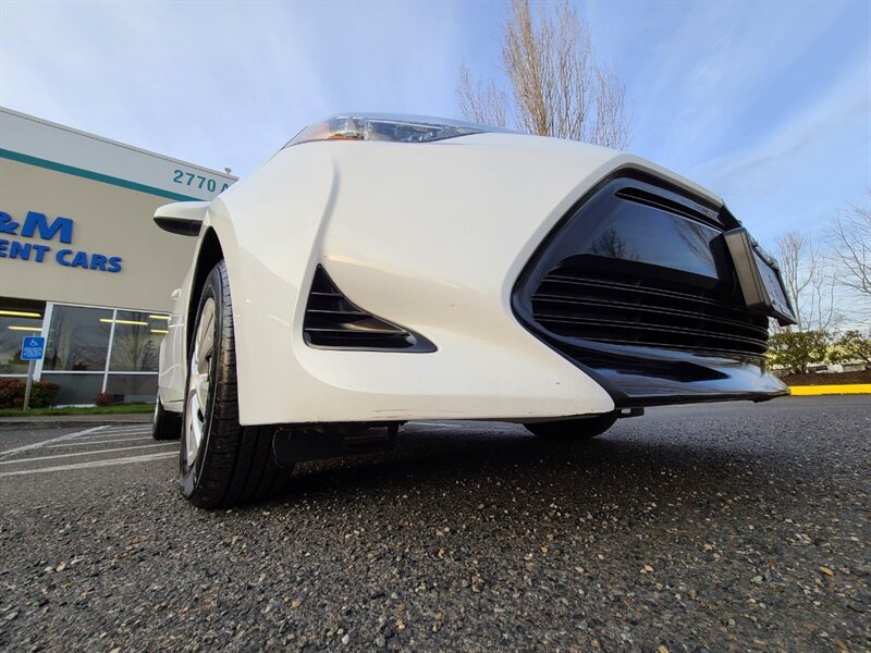 2018 Toyota Corolla LE / Lane Depart Alert / Dynamic Cruise / 1-OWNER  / Backup CAM / BlueTooth / Fresh Local Trade / Clean Title - Photo 9 - Portland, OR 97217