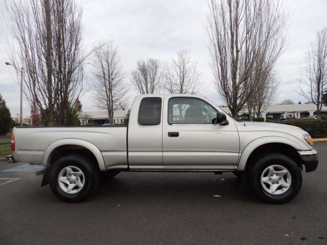 2002 Toyota Tacoma PreRunner V6   - Photo 4 - Portland, OR 97217