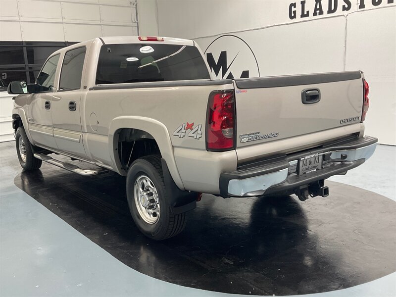 2005 Chevrolet Silverado 2500 LT Crew Cab 4X4 / 8.1L V8 / Leather / 96K MILES  / RUST FREE / Excel Cond - Photo 9 - Gladstone, OR 97027