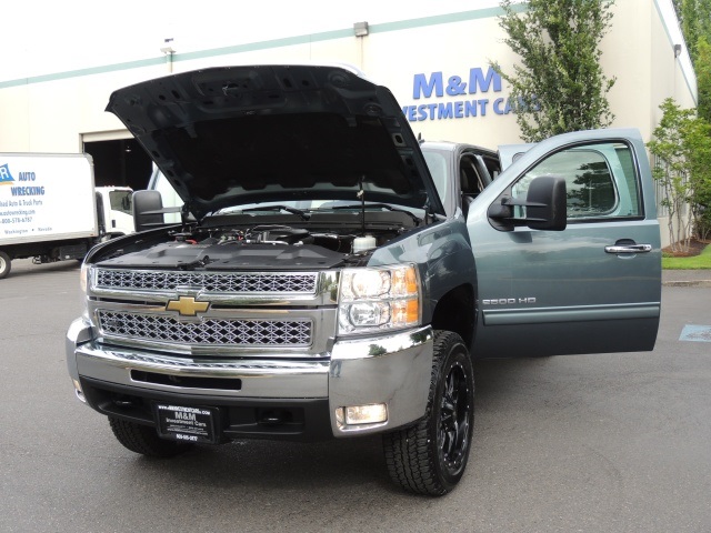 2010 Chevrolet Silverado 2500 Z71 / 4X4 / 6.6L DURAMAX Diesel / ALLISON / LIFTED   - Photo 9 - Portland, OR 97217