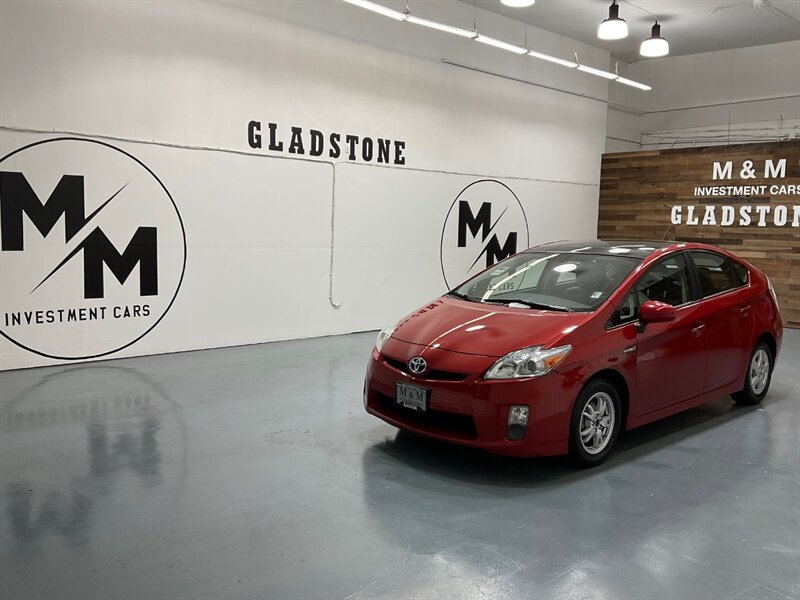 2010 Toyota Prius IV Tech Pkg / 1-OWNER / 45,000 MILES  / Leather & Navigation - Photo 54 - Gladstone, OR 97027