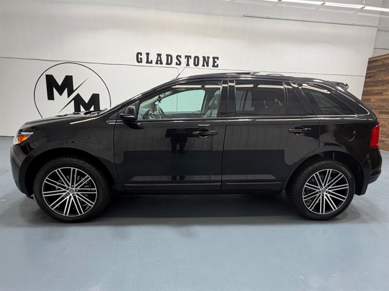 2013 Ford Edge SEL AWD / Leather / Panoramic Sunroof /77K Miles  /Panoramic Sunroof /Power Liftgate - Photo 3 - Gladstone, OR 97027