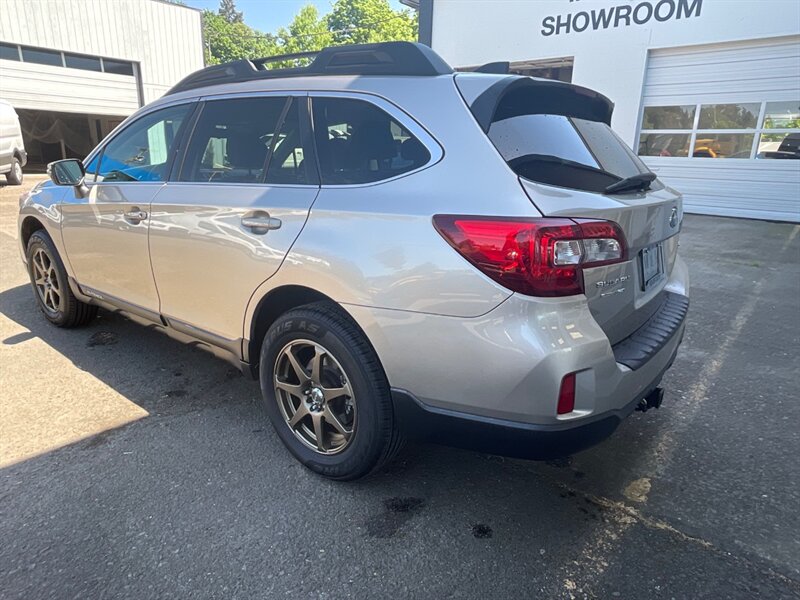 2016 Subaru Outback 2.5i Premium AWD / NEW TIRES / Blind Spot/84K MILE  / Backup Camera / LOCAL CAR - Photo 28 - Gladstone, OR 97027