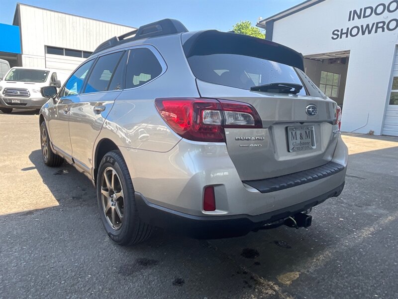 2016 Subaru Outback 2.5i Premium AWD / NEW TIRES / Blind Spot/84K MILE  / Backup Camera / LOCAL CAR - Photo 5 - Gladstone, OR 97027