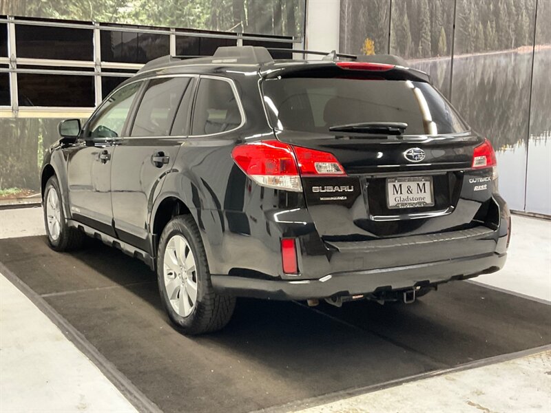 2012 Subaru Outback 2.5i Limited Wagon 2.5L 4Cyl / Leather Heated Seat  / Backup Camera / Sunroof / Excel Cond / 98,000 MILES - Photo 8 - Gladstone, OR 97027