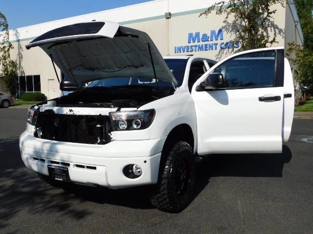 2008 Toyota Tundra CREW MAX 4X4 LIMITED / TRD OFF ROAD / NAV / LIFTED   - Photo 31 - Portland, OR 97217