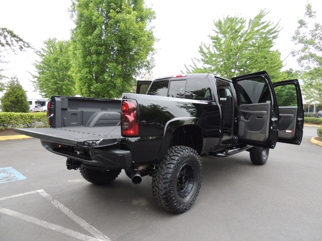 2005 Chevrolet Silverado 2500 LT / 4X4 / 6.6L Duramax Diesel / LIFTED LIFTED   - Photo 29 - Portland, OR 97217