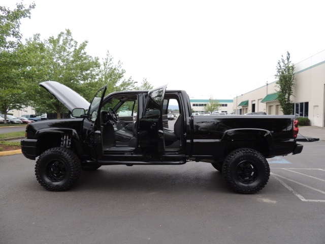 2005 Chevrolet Silverado 2500 LT / 4X4 / 6.6L Duramax Diesel / LIFTED LIFTED   - Photo 26 - Portland, OR 97217