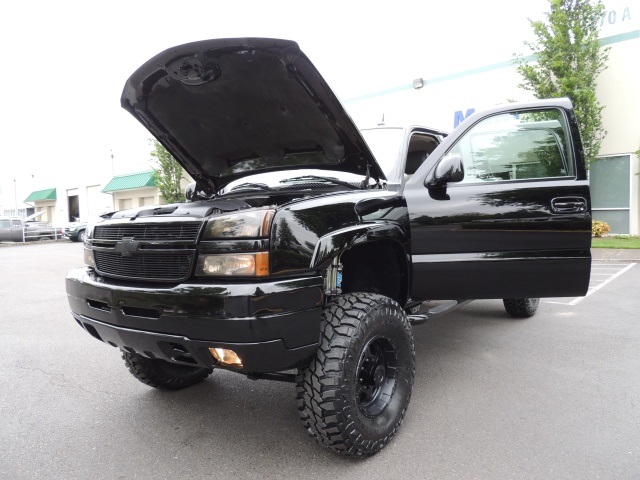 2005 Chevrolet Silverado 2500 LT / 4X4 / 6.6L Duramax Diesel / LIFTED LIFTED   - Photo 25 - Portland, OR 97217