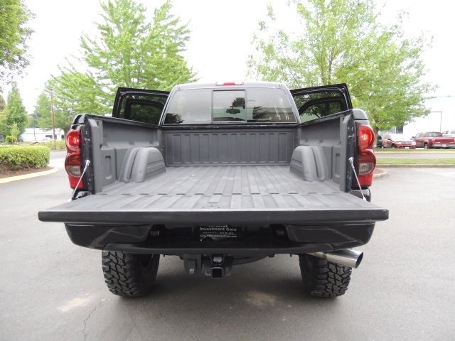 2005 Chevrolet Silverado 2500 LT / 4X4 / 6.6L Duramax Diesel / LIFTED LIFTED   - Photo 28 - Portland, OR 97217