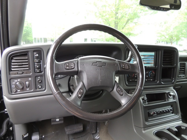 2005 Chevrolet Silverado 2500 LT / 4X4 / 6.6L Duramax Diesel / LIFTED LIFTED   - Photo 19 - Portland, OR 97217