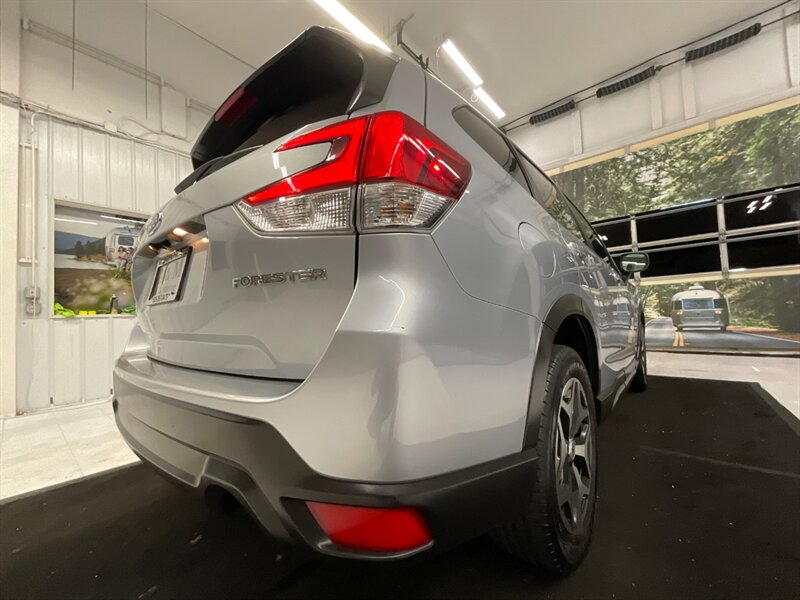 2019 Subaru Forester Premium Sport Utility AWD / 2.5L 4Cyl / Pano Roof  / Backup Camera / Heated Seats / Blind Spot Alert / Excel Cond - Photo 26 - Gladstone, OR 97027