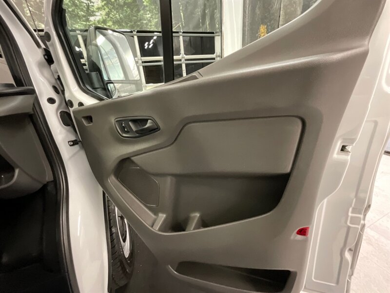 2021 Ford Transit 150 CARGO VAN Low Roof / 3.5L V6 / 14,000 MILES  / Backup Camera / 1-Owner / SWB - Photo 32 - Gladstone, OR 97027