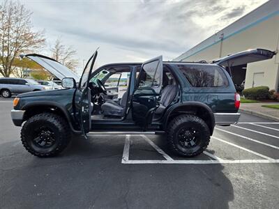 1998 Toyota 4Runner 4X4 / NEW TIMING BELT / NEW LIFT + TIRES / 1-OWNER  / V6 3.4L / IMMACULATE !! - Photo 19 - Portland, OR 97217