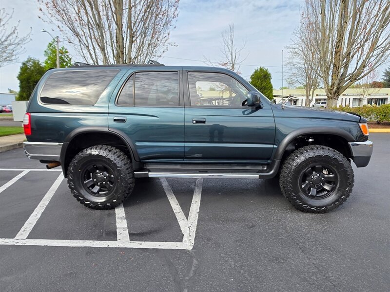 1998 Toyota 4Runner 4X4 / NEW TIMING BELT / NEW LIFT + TIRES / 1-OWNER  / V6 3.4L / IMMACULATE !! - Photo 4 - Portland, OR 97217
