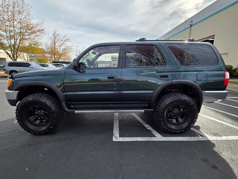 1998 Toyota 4Runner 4X4 / NEW TIMING BELT / NEW LIFT + TIRES / 1-OWNER  / V6 3.4L / IMMACULATE !! - Photo 3 - Portland, OR 97217