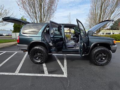 1998 Toyota 4Runner 4X4 / NEW TIMING BELT / NEW LIFT + TIRES / 1-OWNER  / V6 3.4L / IMMACULATE !! - Photo 20 - Portland, OR 97217