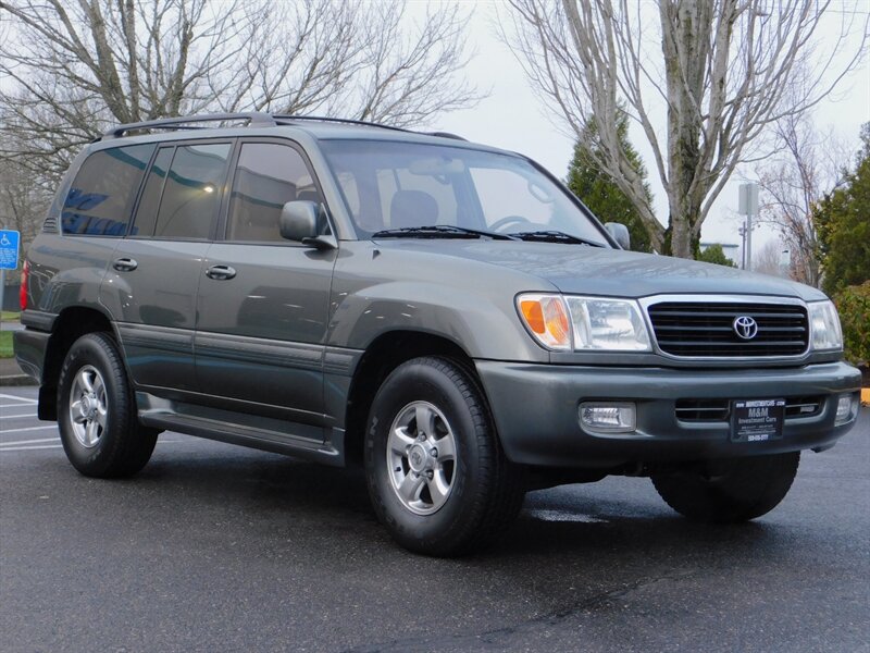 2002 Toyota Land Cruiser Sport utility AWD /3RD ROW / Leather Heated Seats   - Photo 2 - Portland, OR 97217