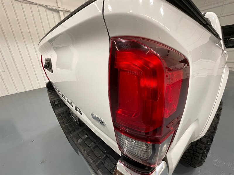 2019 Toyota Tacoma SR5 V6 Double Cab 4X4 /LIFTED w. NEW WHEELS &TIRES  / Backup Camera / LONG BED / ZERO RUST / 57K MILES - Photo 28 - Gladstone, OR 97027