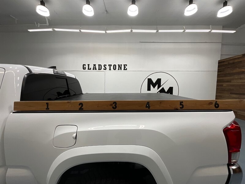 2019 Toyota Tacoma SR5 V6 Double Cab 4X4 /LIFTED w. NEW WHEELS &TIRES  / Backup Camera / LONG BED / ZERO RUST / 57K MILES - Photo 9 - Gladstone, OR 97027