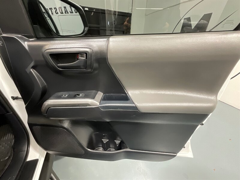 2019 Toyota Tacoma SR5 V6 Double Cab 4X4 /LIFTED w. NEW WHEELS &TIRES  / Backup Camera / LONG BED / ZERO RUST / 57K MILES - Photo 33 - Gladstone, OR 97027