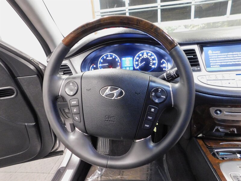 2010 Hyundai Genesis 4.6L V8 Technology P   - Photo 18 - Gladstone, OR 97027