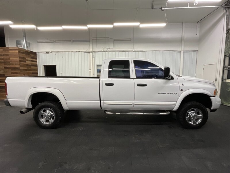 2004 Dodge Ram 2500 Laramie 4X4 / 5.9L DIESEL / 6-SPEED / 1-OWNER  LOCAL OREGON TRUCK / RUST FREE / LEATHER & HEATED SEATS / LONG BED / 109,000 MILES - Photo 4 - Gladstone, OR 97027