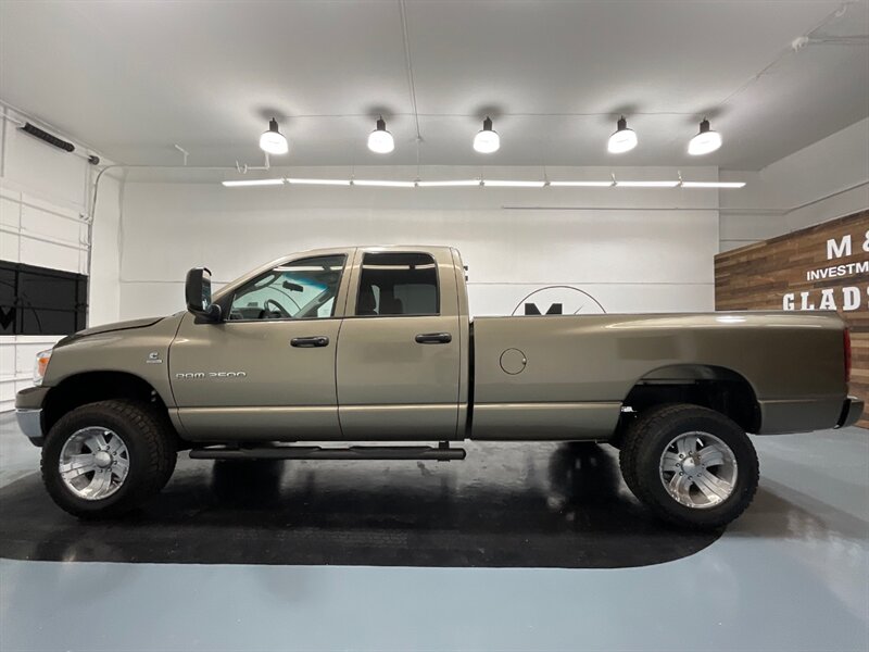 2006 Dodge Ram 2500 ST Crew Cab 4x4 / 5.9L Cummins Diesel / RUST FREE  / NEW SPRAY BEDLINER / LOCAL RUST FREE - Photo 4 - Gladstone, OR 97027