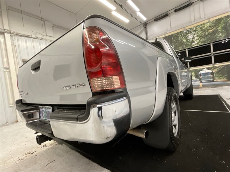 2005 Toyota Tacoma V6 Access Cab 4X4 / 4.0L V6 / 6-SPEED MANUAL  / RUST FREE / Towing Package / 154K MILES - Photo 10 - Gladstone, OR 97027