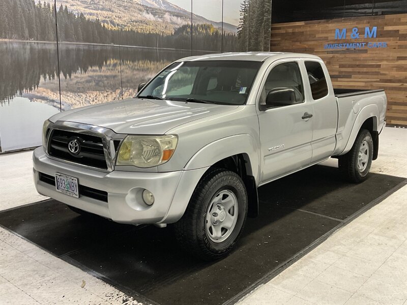 2005 Toyota Tacoma V6 Access Cab 4X4 / 4.0L V6 / 6-SPEED MANUAL  / RUST FREE / Towing Package / 154K MILES - Photo 25 - Gladstone, OR 97027