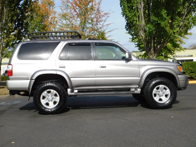 2002 Toyota 4Runner SPORT Edition 4X4 / V6 3.4L / DIFF LOCK / LIFTED