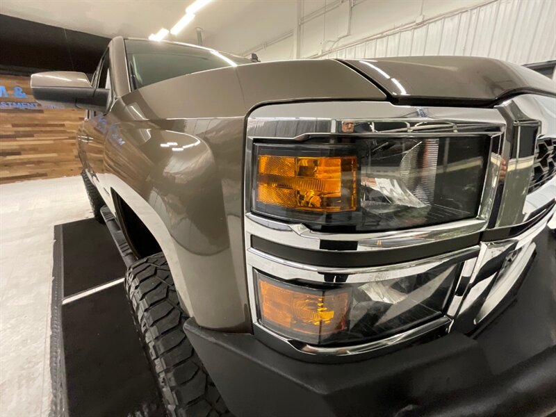 2015 Chevrolet Silverado 1500 LT Double Cab 4X4 / 5.3L V8 / LIFTED & CUSTOM  / LIFTED w. 35 " Tires & 18 " Fuel Wheels / 75K MILES - Photo 27 - Gladstone, OR 97027