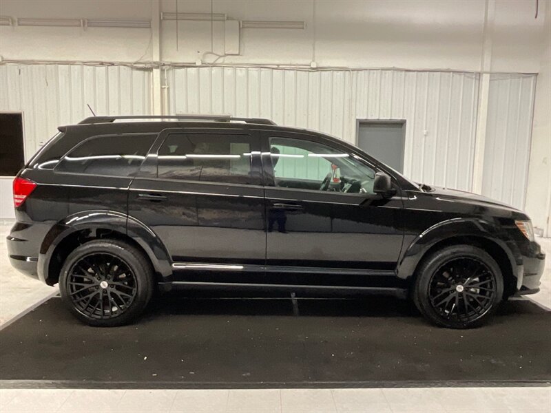 2018 Dodge Journey SE Sport Utility / 3RD ROW SEAT / NEW TIRES  / 67,000 MILES - Photo 4 - Gladstone, OR 97027