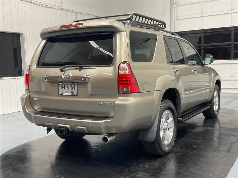 2006 Toyota 4Runner SR5 Sport Utility 4X4 / V6 / LOCAL RUST FREE  / Diff Locks / Excel Cond - Photo 8 - Gladstone, OR 97027