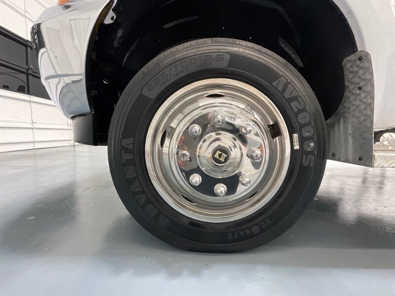 2001 Ford F-550 SUPER DUTY Regular Cab 7.3L DIESEL /DUALLY/6-SPEED /6-NEW TIRES / ZERO RUST / FLAT BED /12 FT BED with 8 FT WIDE - Photo 22 - Gladstone, OR 97027