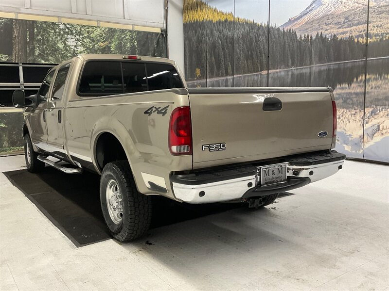 2002 Ford F-350 Lariat Crew Cab 4X4 / 7.3L DIESEL / 122K MILES  / LONG BED / Leather & Heated Seats - Photo 7 - Gladstone, OR 97027