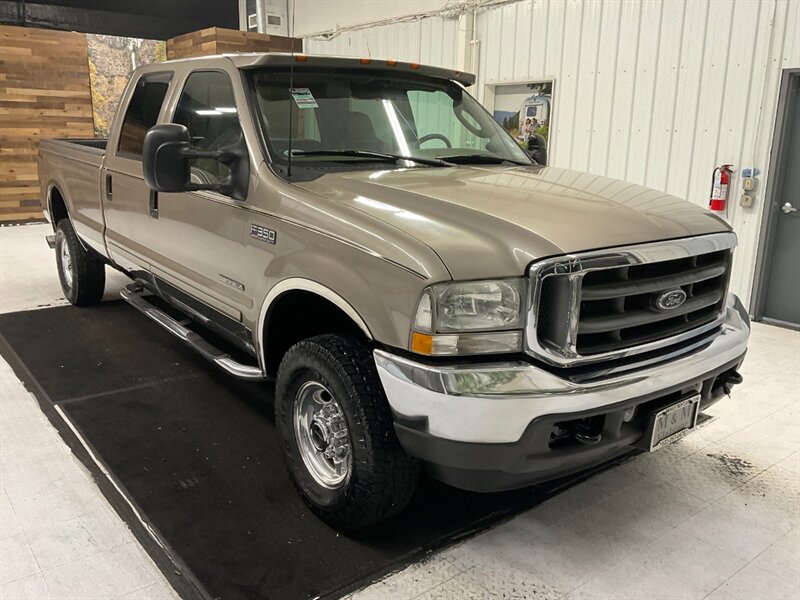 2002 Ford F-350 Lariat Crew Cab 4X4 / 7.3L DIESEL / 122K MILES  / LONG BED / Leather & Heated Seats - Photo 2 - Gladstone, OR 97027