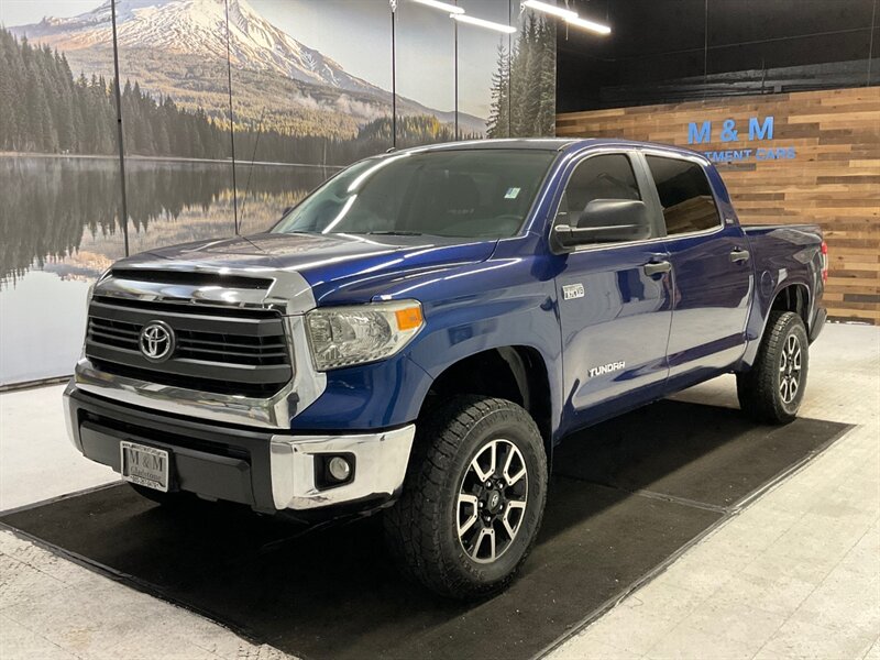 2014 Toyota Tundra SR5  / ONLY 80K MILES - Photo 1 - Gladstone, OR 97027