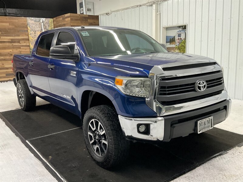 2014 Toyota Tundra SR5  / ONLY 80K MILES - Photo 2 - Gladstone, OR 97027