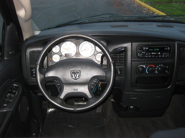 2003 Dodge Ram 2500 SLT/2WD/5.9L Cummins Diesel/102k miles   - Photo 28 - Portland, OR 97217