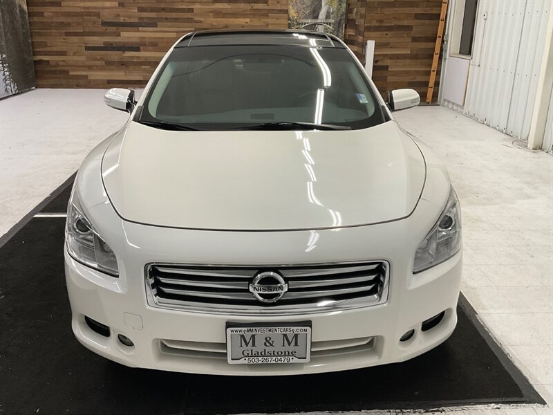 2012 Nissan Maxima 3.5 SV / Leather Heated seats /Navigation & Camera  / Sunroof / Technology Pkg / ONLY 70,000 MILES - Photo 5 - Gladstone, OR 97027