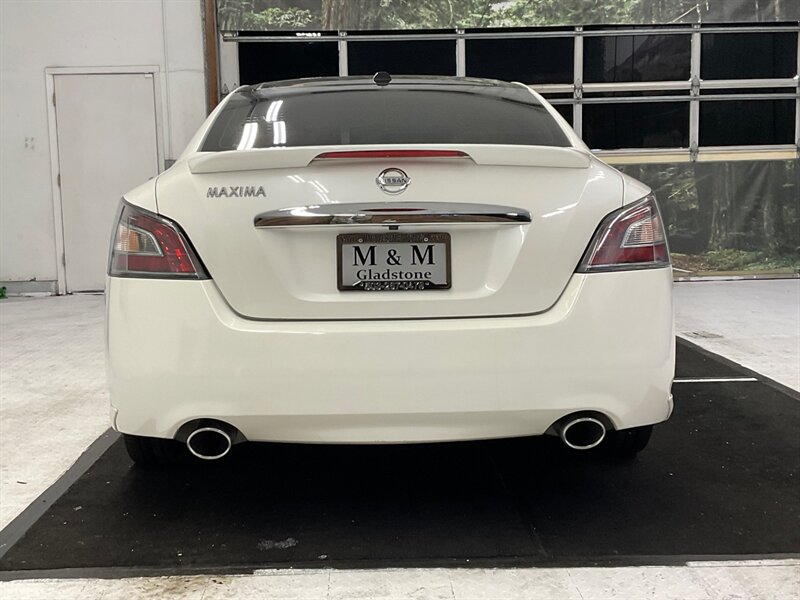 2012 Nissan Maxima 3.5 SV / Leather Heated seats /Navigation & Camera  / Sunroof / Technology Pkg / ONLY 70,000 MILES - Photo 6 - Gladstone, OR 97027