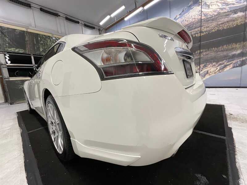 2012 Nissan Maxima 3.5 SV / Leather Heated seats /Navigation & Camera  / Sunroof / Technology Pkg / ONLY 70,000 MILES - Photo 26 - Gladstone, OR 97027