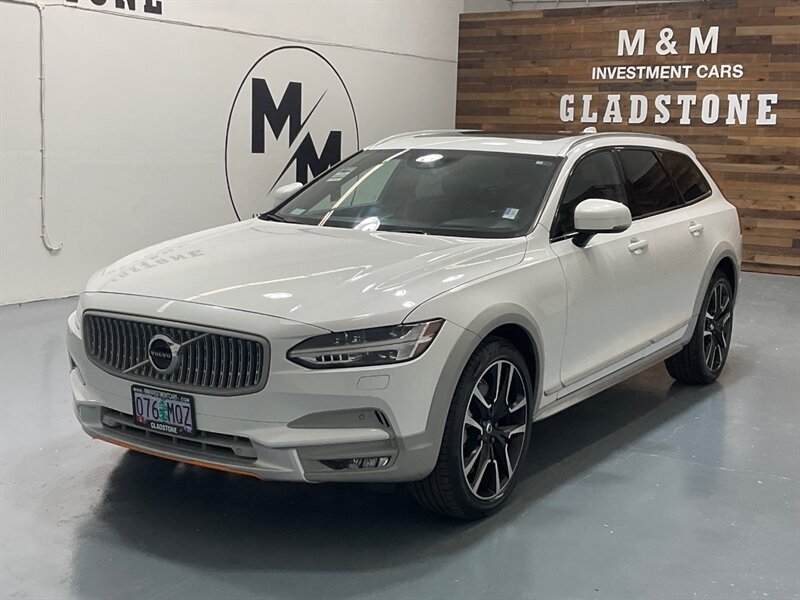 2018 Volvo V90 Cross Country T6 Volvo Ocean Race AWD / Pano Sunroof/ 57K MILES / Leather Heated Seats / BLIS / Adaptive Cruise / Camera - Photo 1 - Gladstone, OR 97027