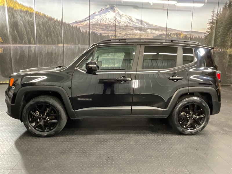 2017 Jeep Renegade Altitude 4X4 / Backu   - Photo 3 - Gladstone, OR 97027