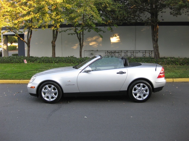 1999 Mercedes-Benz SLK230 Sport/ Hard Top Convertible/ 88k miles   - Photo 2 - Portland, OR 97217